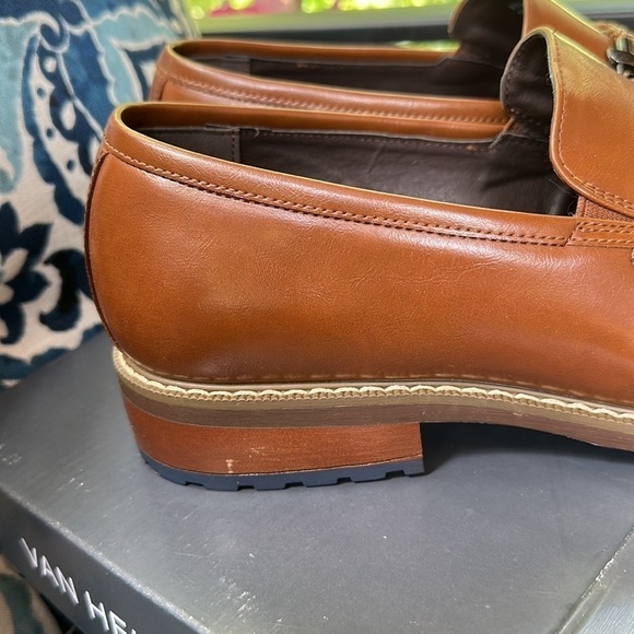 Men’s Van Heussen Gerry Cognac Dress shoe size 9.5 New - Picture 3 of 8